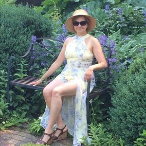 Meet your Posher, Elena